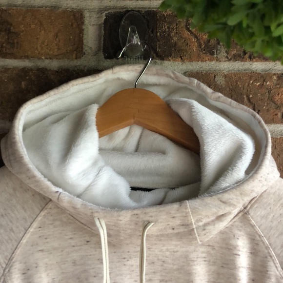 MARMOT Cream Fleece Long Hoodie - Picture 3 of 14